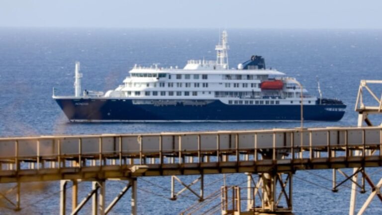 OMS coordina con España traslado de crucero con brote de hantavirus hacia Canarias