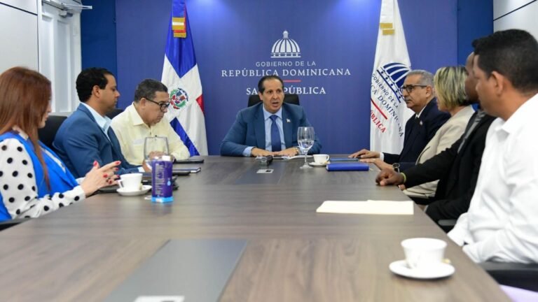 Salud Pública amplía cobertura para niños con atrofia muscular espinal y garantiza acceso a tratamiento de alto costo