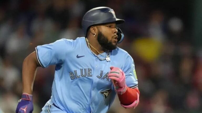 Vladimir Guerrero Jr. queda fuera de la alineación de Toronto por lesión en la pierna derecha